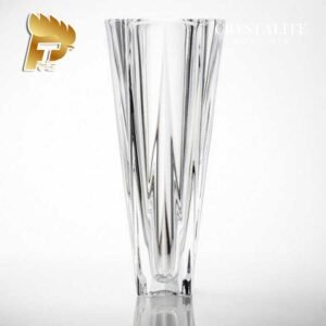 LỌ HOA PHA LÊ METROPOLITAN CAO CẤP NHẬP KHẨU CHÍNH HÃNG 5 Lọ hoa pha lê Metropolitan là lựa chọn gợi cảm và đẹp mắt để trang trí nhà hoặc làm quà tặng ấn tượng. Phong cách vượt thời gian của sản phẩm đảm bảo sẽ làm hài lòng những người có gu thẩm mỹ tinh tế nhất.