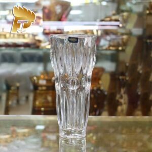 LỌ HOA PHA LÊ PLUTO NEW NOVA với thiết kế đầy tính nghệ thuật hoàn hảo cho mọi không gian và mang đến ấn tượng nhờ khúc xạ ánh sáng từ chất liệu pha lê cao cấp. Một món quà sang trọng và tinh tế dành cho người yêu thích trang trí nội thất.